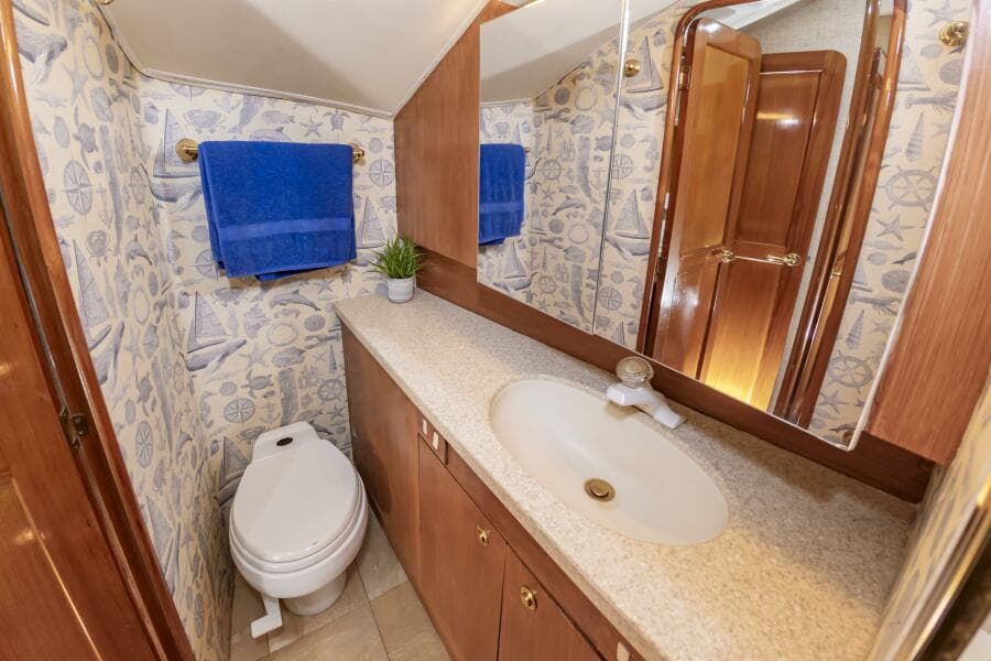 2001 Ocean Yachts 52 SUPER SPORT