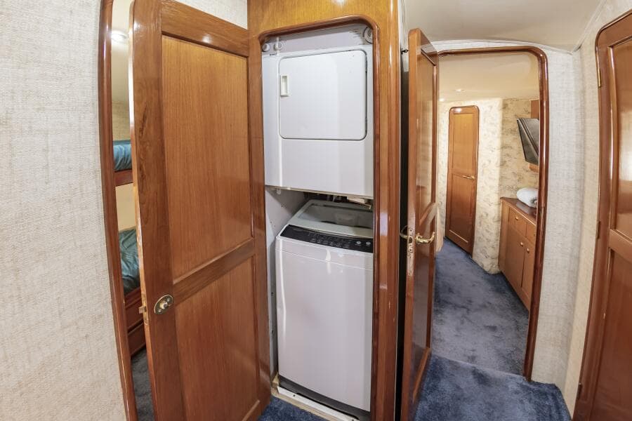 2001 Ocean Yachts 52 SUPER SPORT