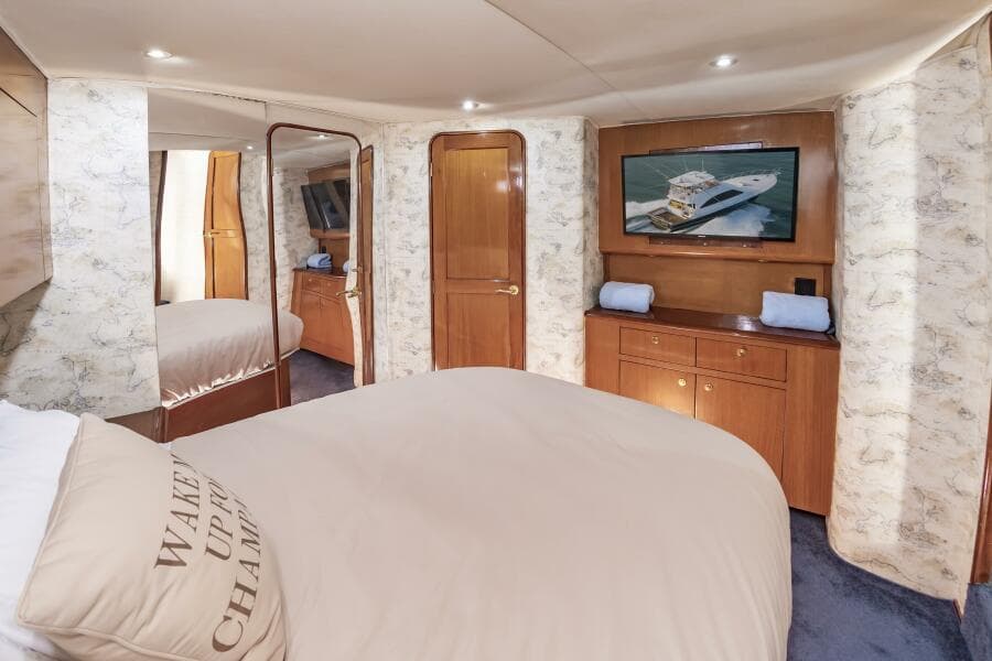 2001 Ocean Yachts 52 SUPER SPORT