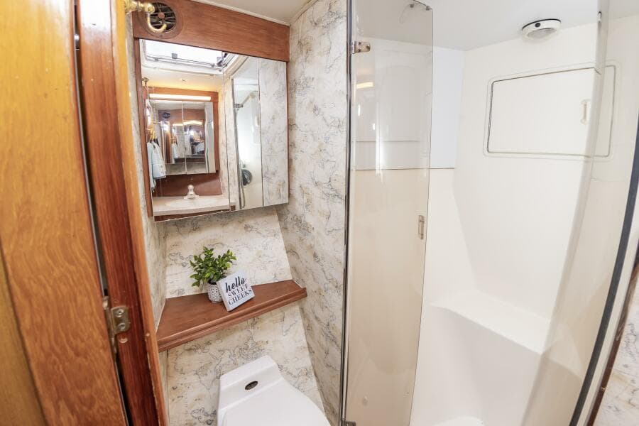 2001 Ocean Yachts 52 SUPER SPORT