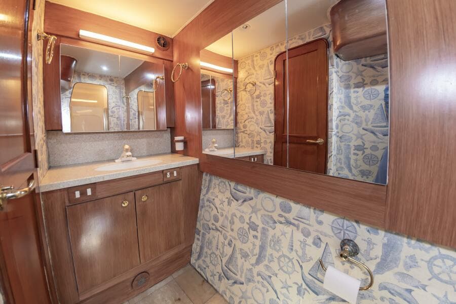 2001 Ocean Yachts 52 SUPER SPORT