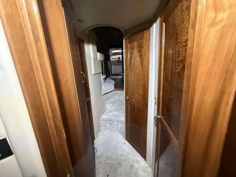 2004 Carver 460 voyager