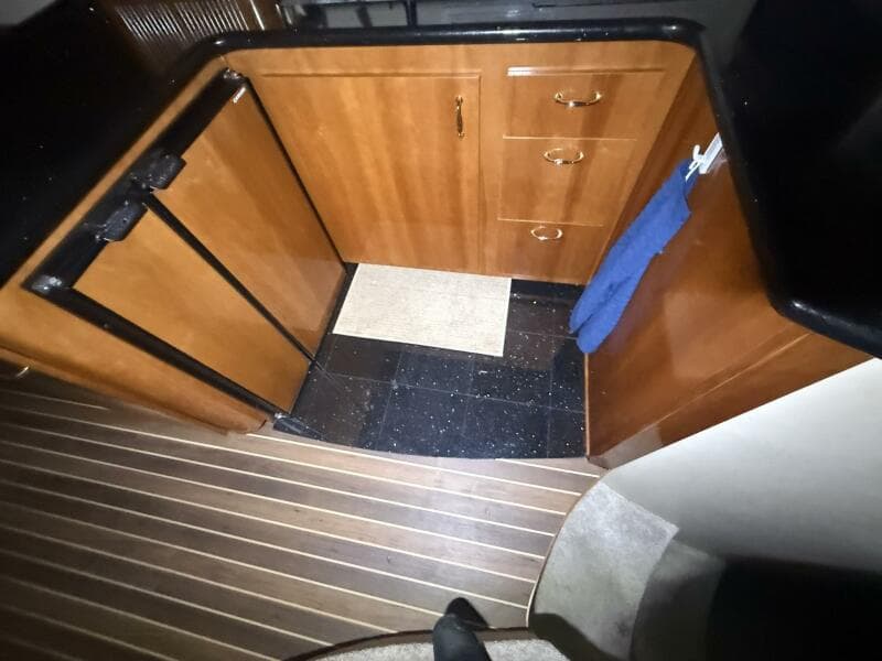 2004 Carver 460 voyager