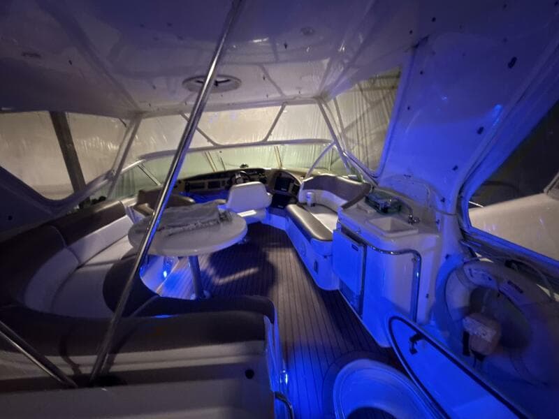 2004 Carver 460 voyager