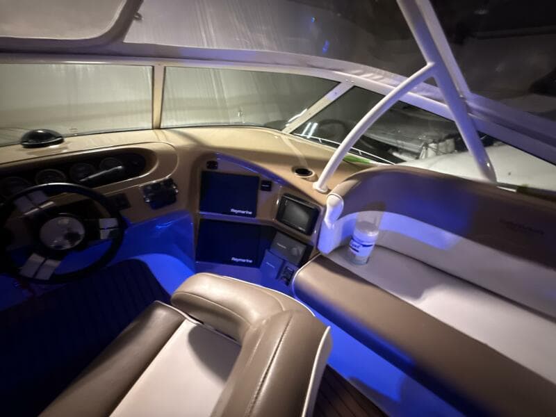 2004 Carver 460 voyager