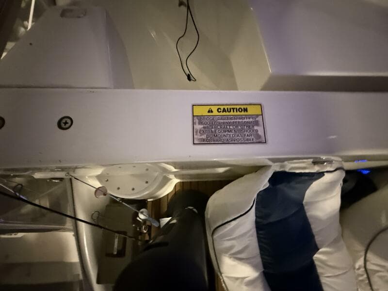 2004 Carver 460 voyager