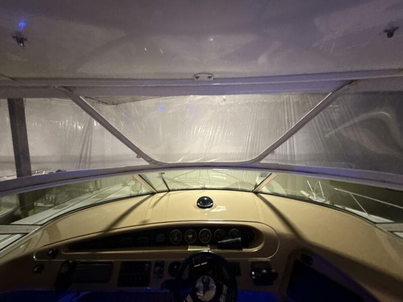 2004 Carver 460 voyager