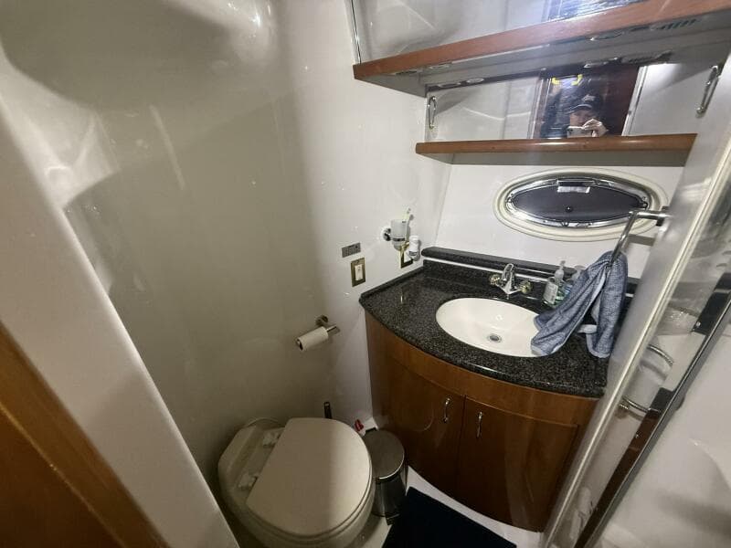 2004 Carver 460 voyager