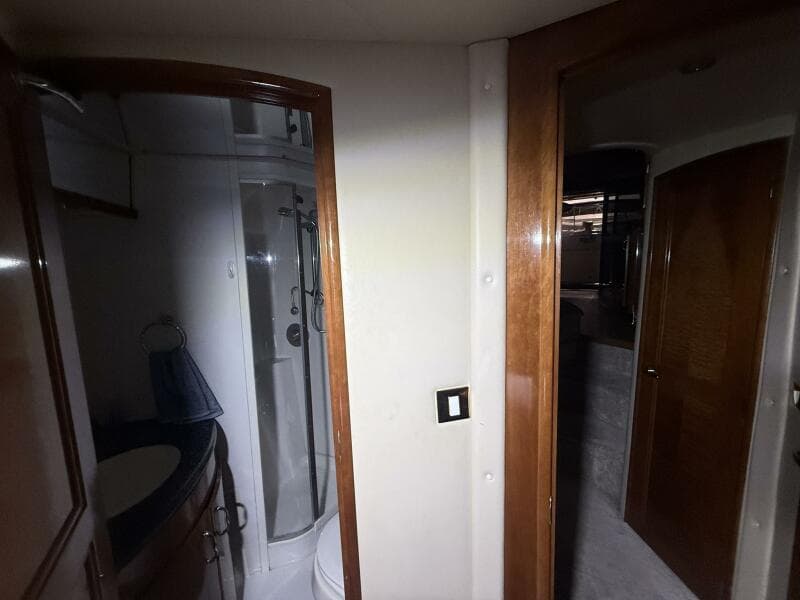 2004 Carver 460 voyager