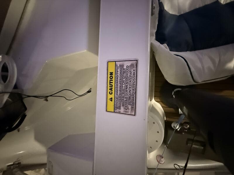 2004 Carver 460 voyager