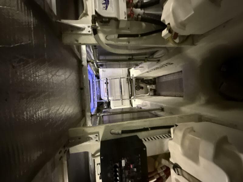 2004 Carver 460 voyager