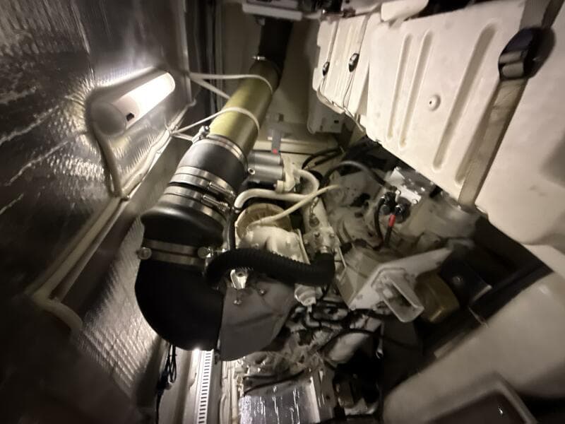 2004 Carver 460 voyager