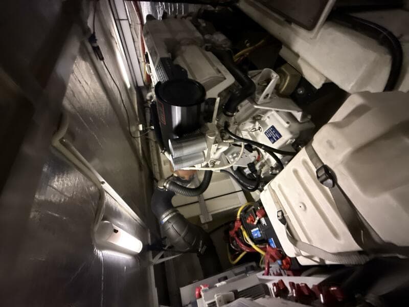 2004 Carver 460 voyager