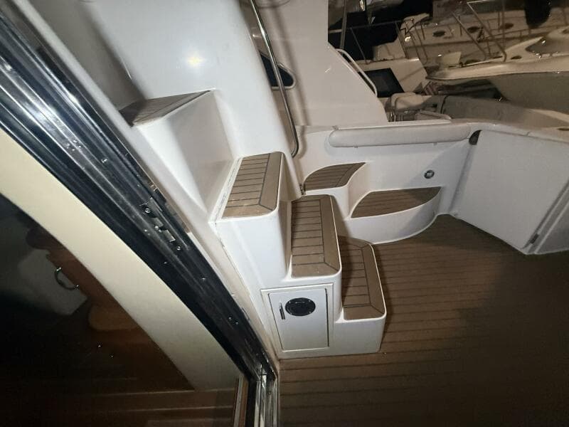 2004 Carver 460 voyager