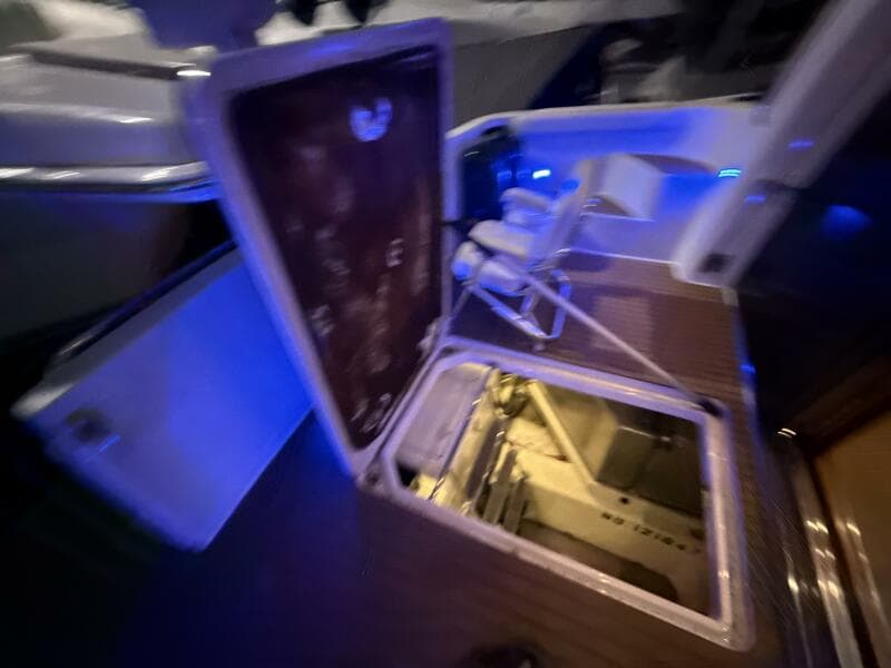 2004 Carver 460 voyager