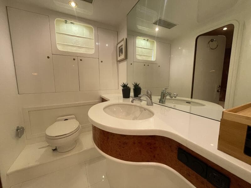 Starboard Master Head