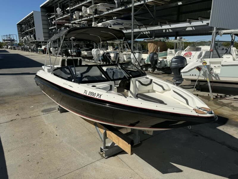 2015 Larson LX 225S IO