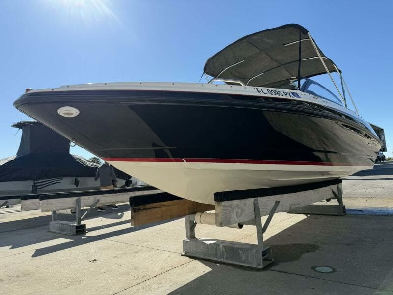 2015 Larson LX 225S IO