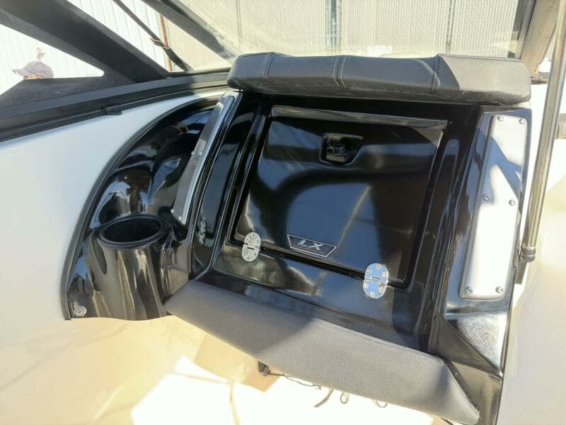 2015 Larson LX 225S IO