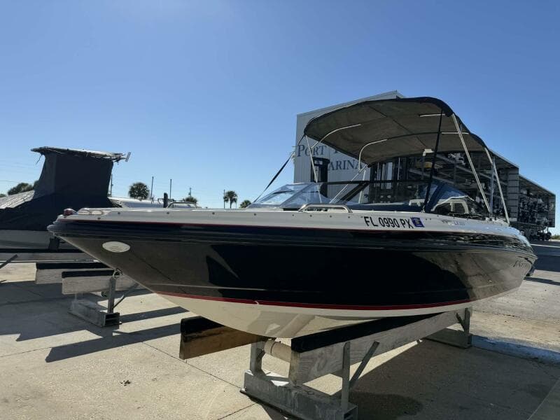 2015 Larson LX 225S IO