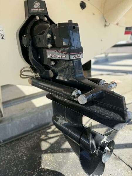 2015 Larson LX 225S IO