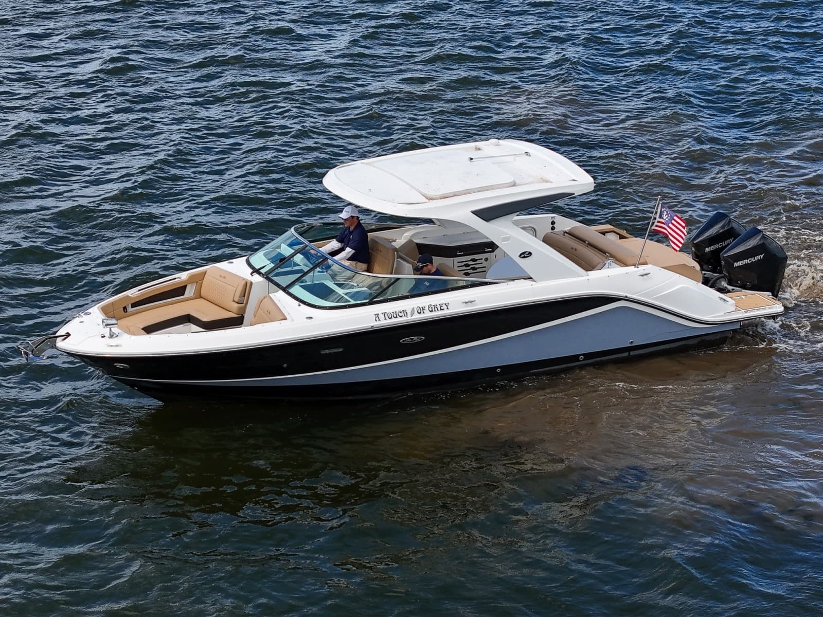 2023 Sea Ray SLX 310 OB - Photo 1