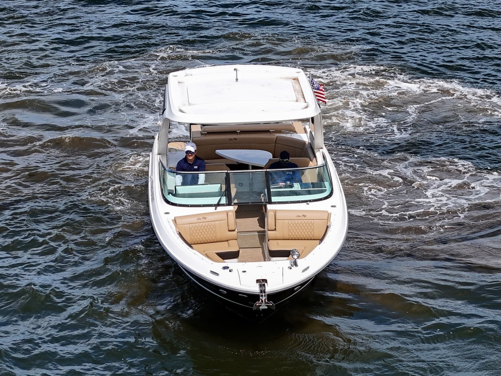 2023 Sea Ray SLX 310 OB - Photo 9