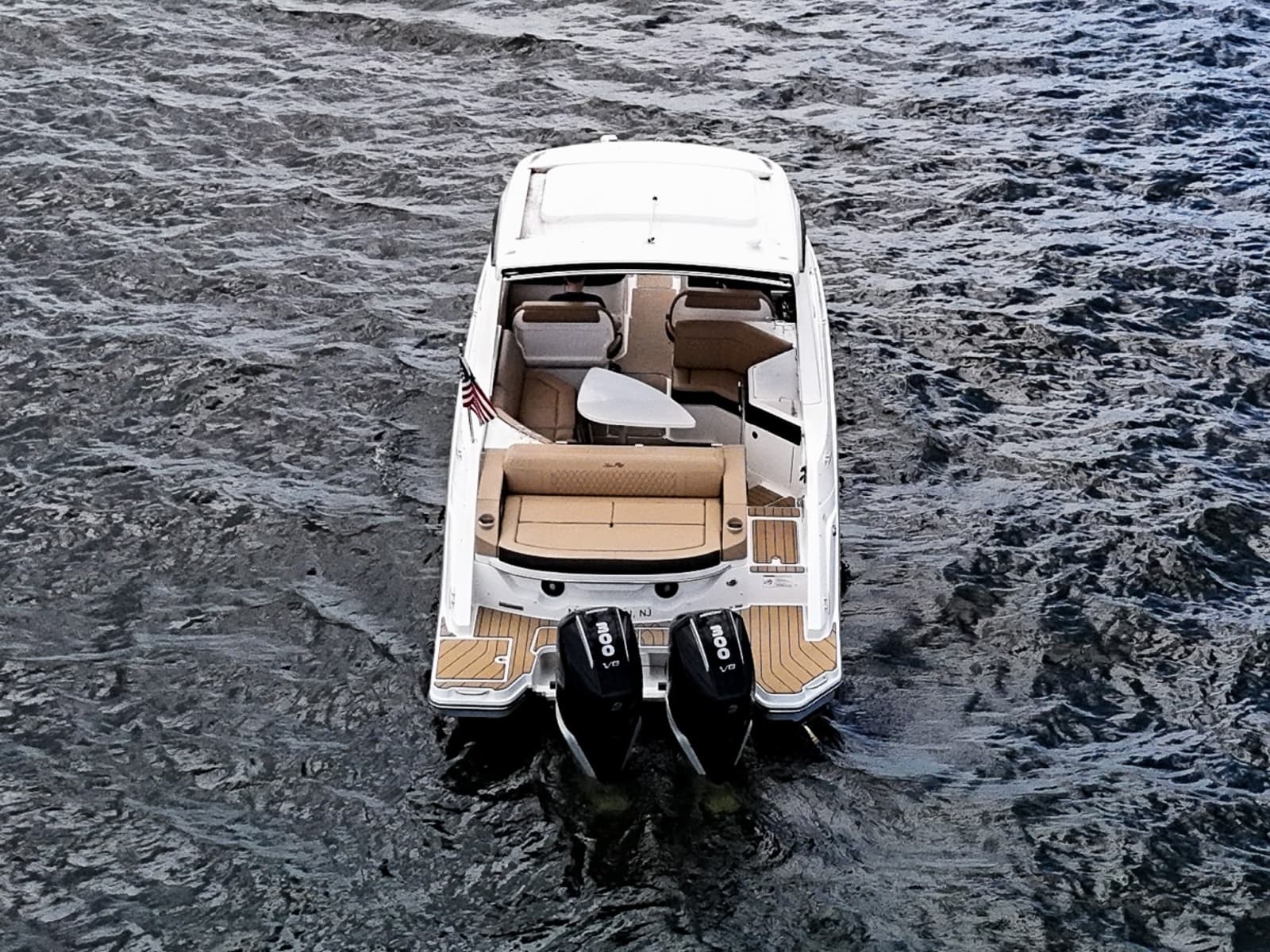 2023 Sea Ray SLX 310 OB - Photo 23