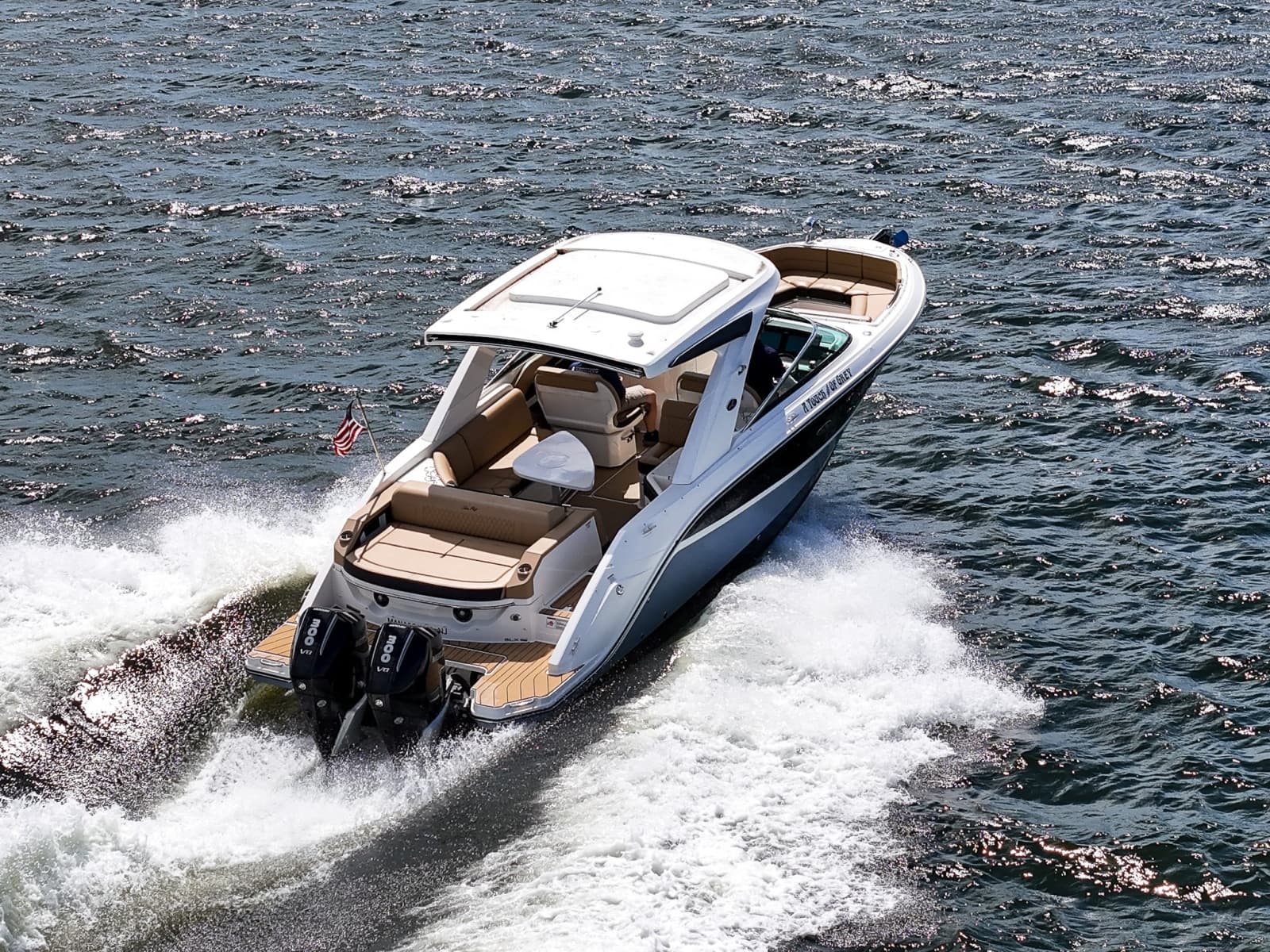 2023 Sea Ray SLX 310 OB - Photo 27