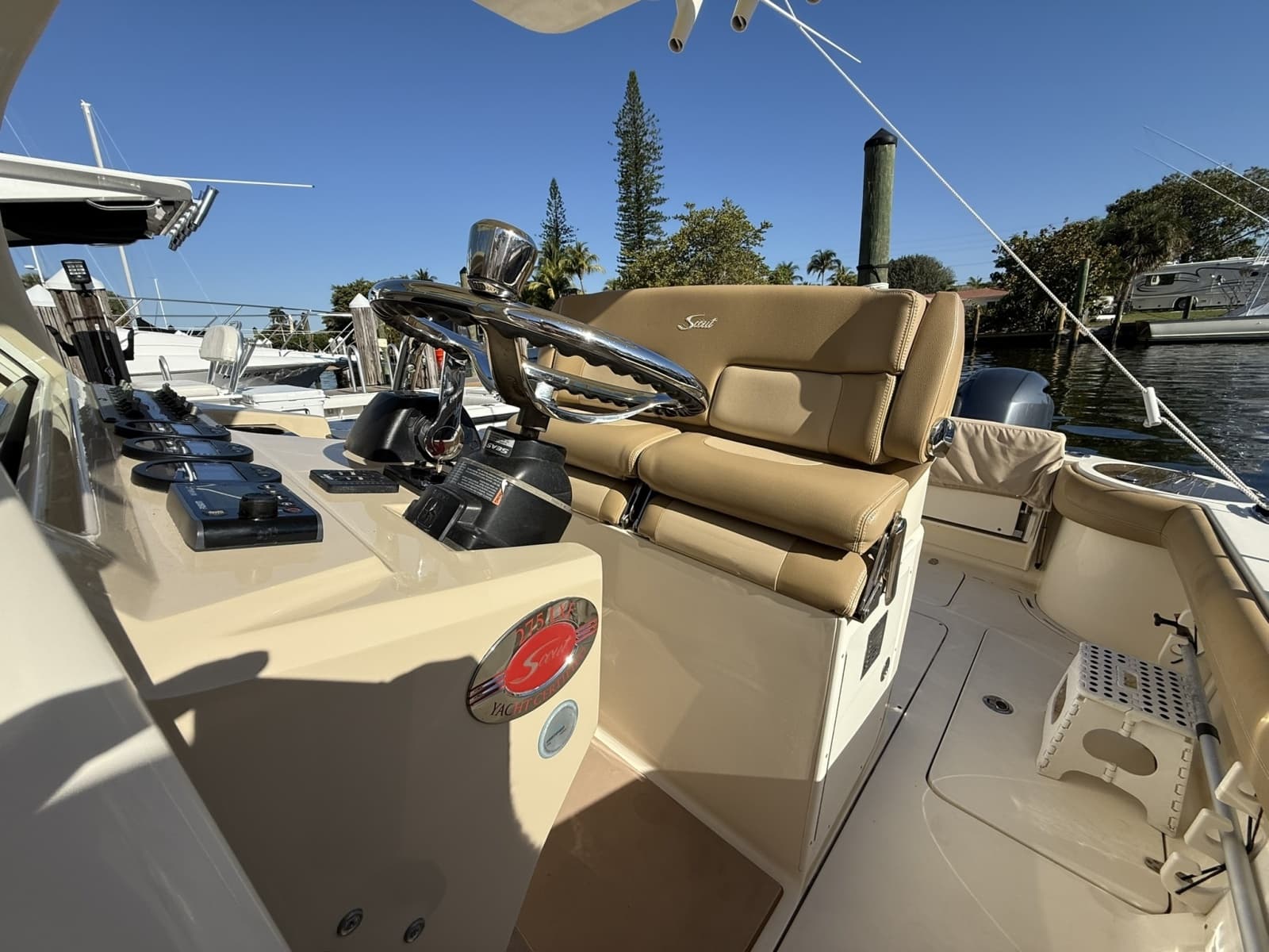 2017 Scout 275LXF - Photo 10