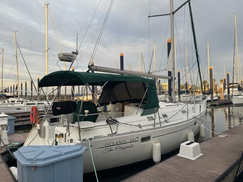 1999 Beneteau 381