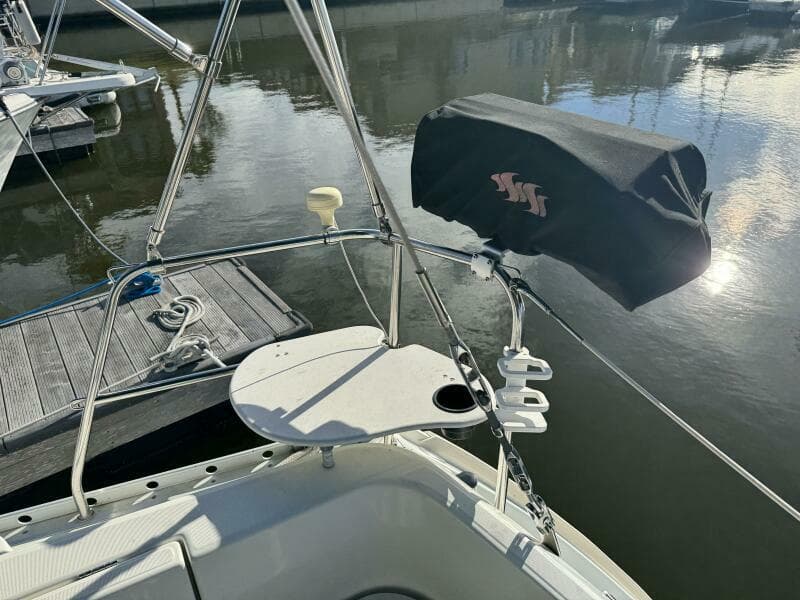 1999 Beneteau 381
