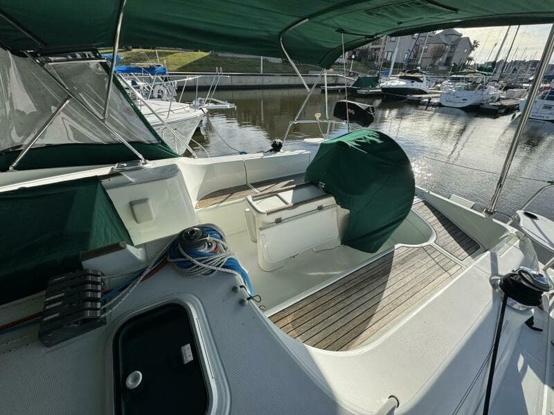 1999 Beneteau 381
