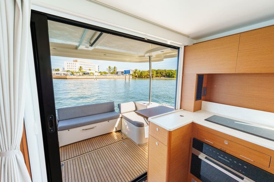 2025 Beneteau 