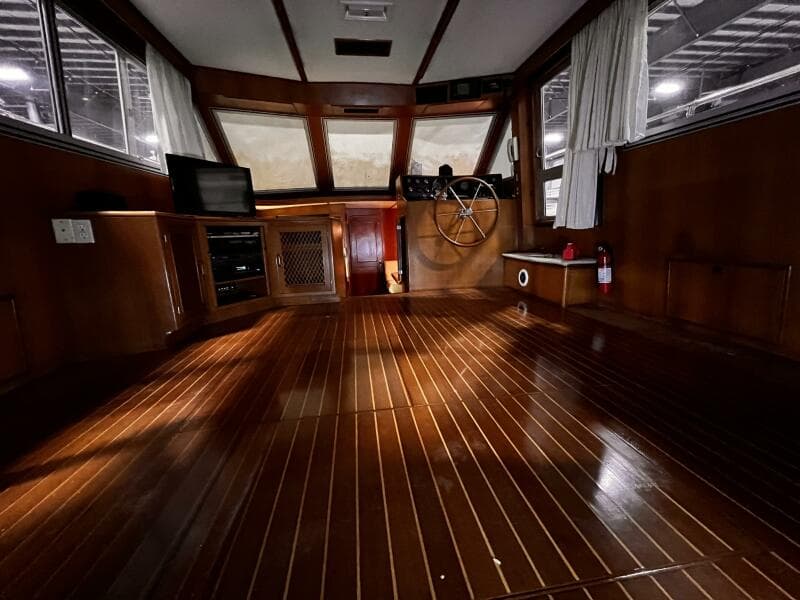 1989 Hi-Star 48 Sundeck