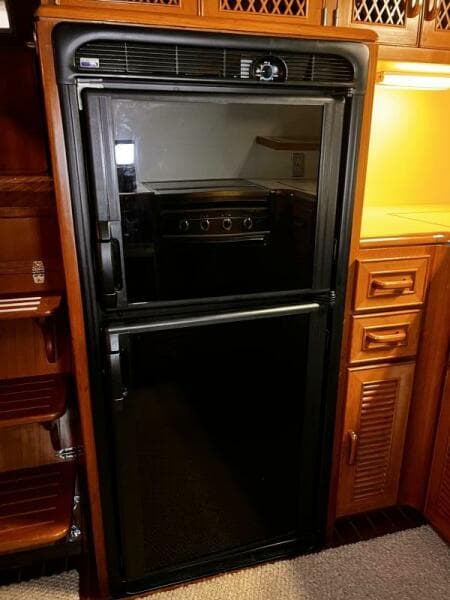 1989 Hi-Star 48 Sundeck