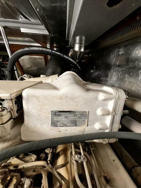 1989 Hi-Star 48 Sundeck