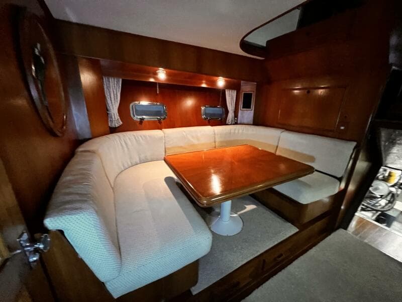 1989 Hi-Star 48 Sundeck