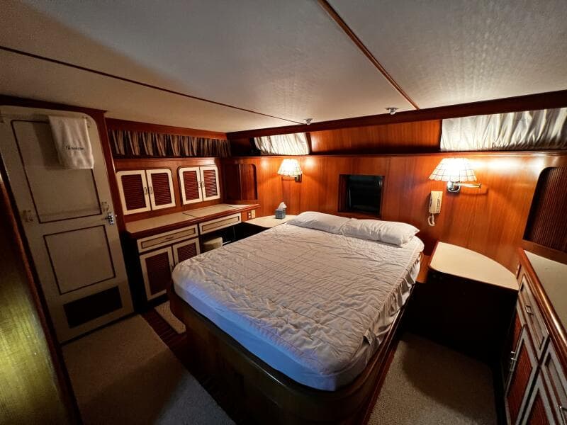 1989 Hi-Star 48 Sundeck