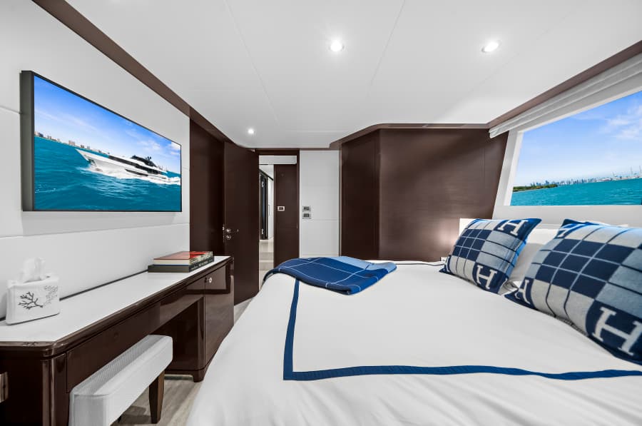 2024 Ocean Alexander 32 L