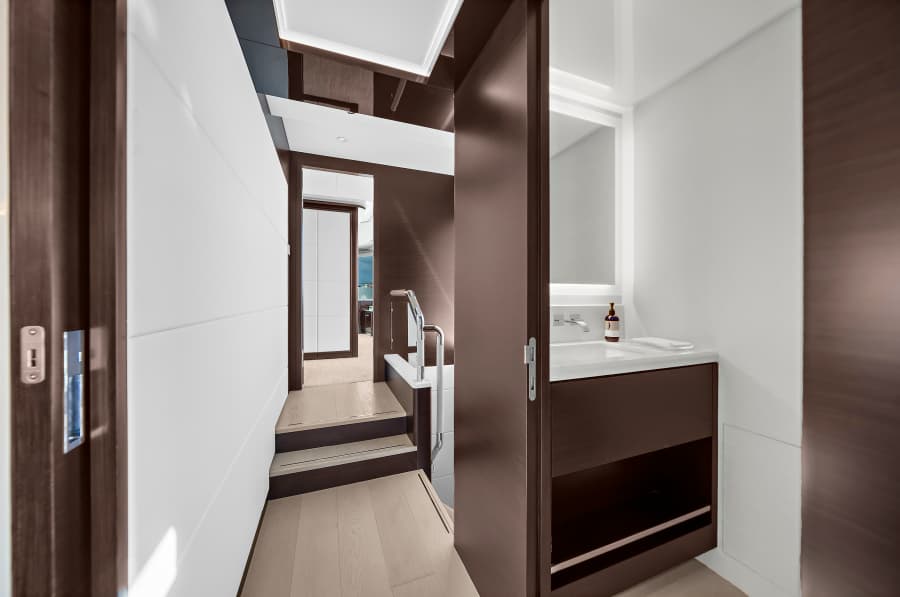 2024 Ocean Alexander 32 L