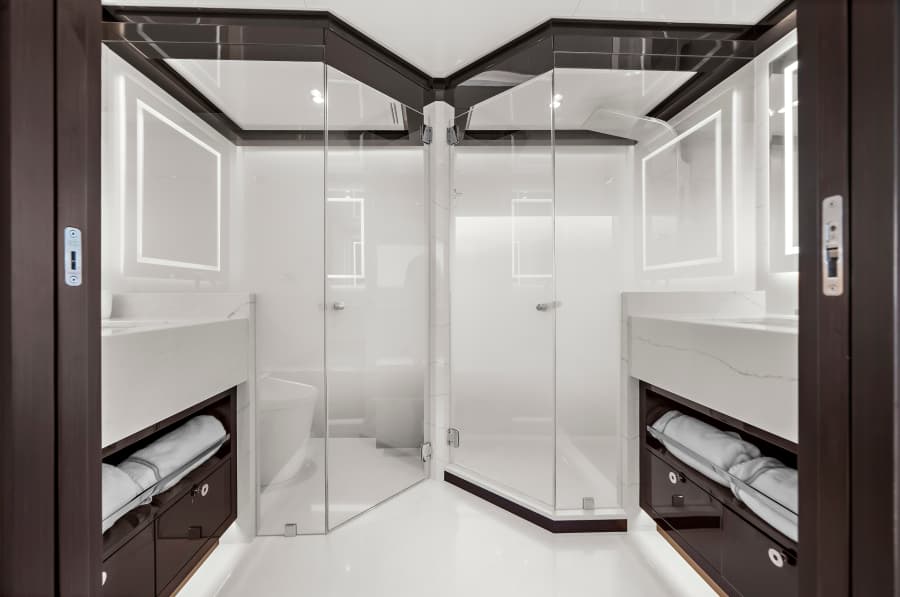 2024 Ocean Alexander 32 L