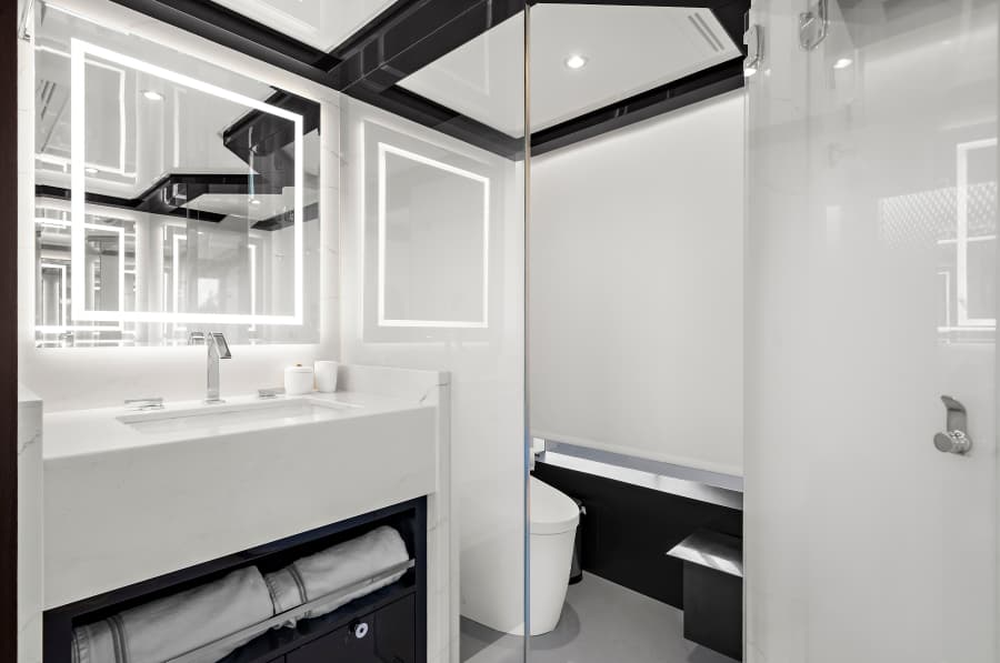 2024 Ocean Alexander 32 L