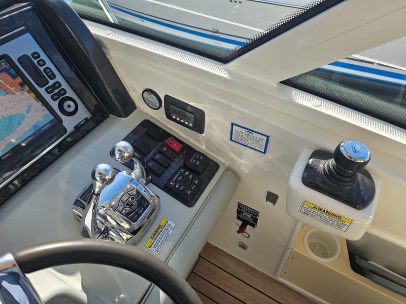 2012 Sea Ray 500 SUNDANCER