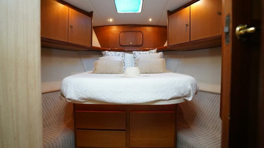 2005 Ocean Yachts 