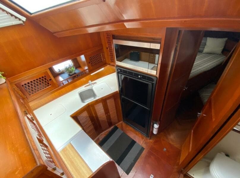 1986 Heritage East Sundeck 36