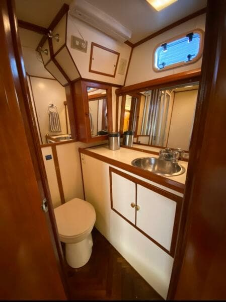 1986 Heritage East Sundeck 36