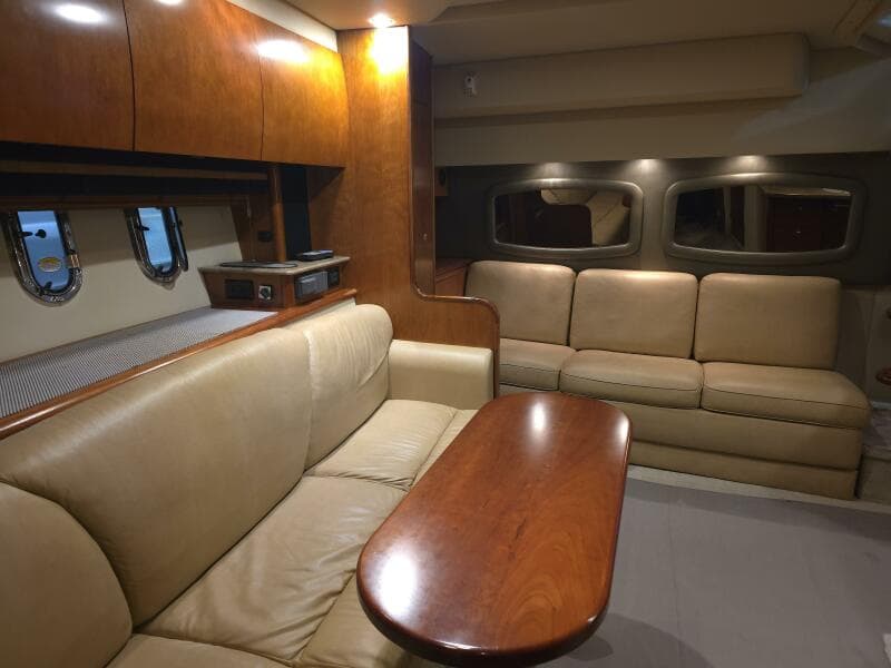 2008 Cruisers Yachts 