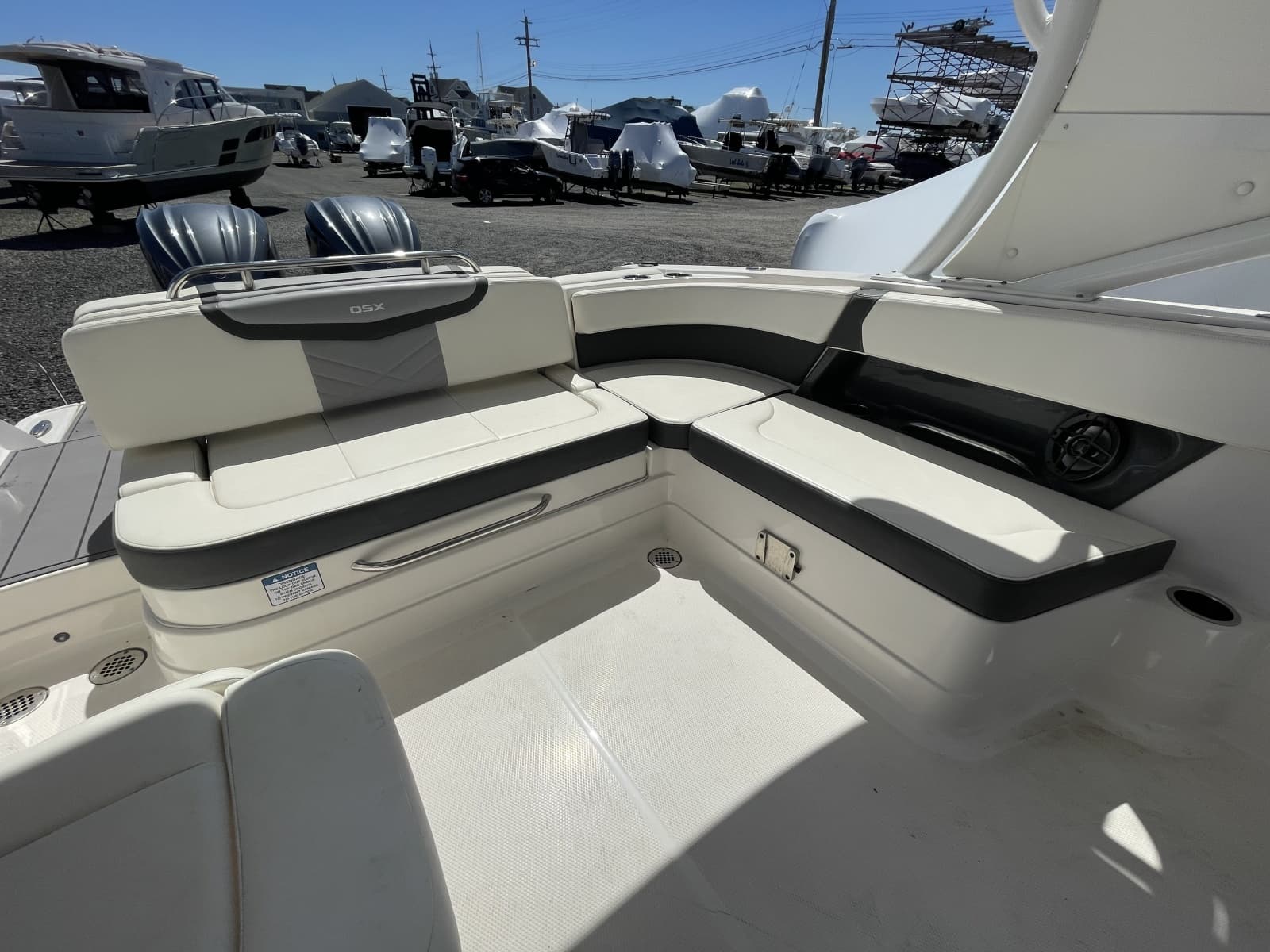 2023 Chaparral 280 OSX