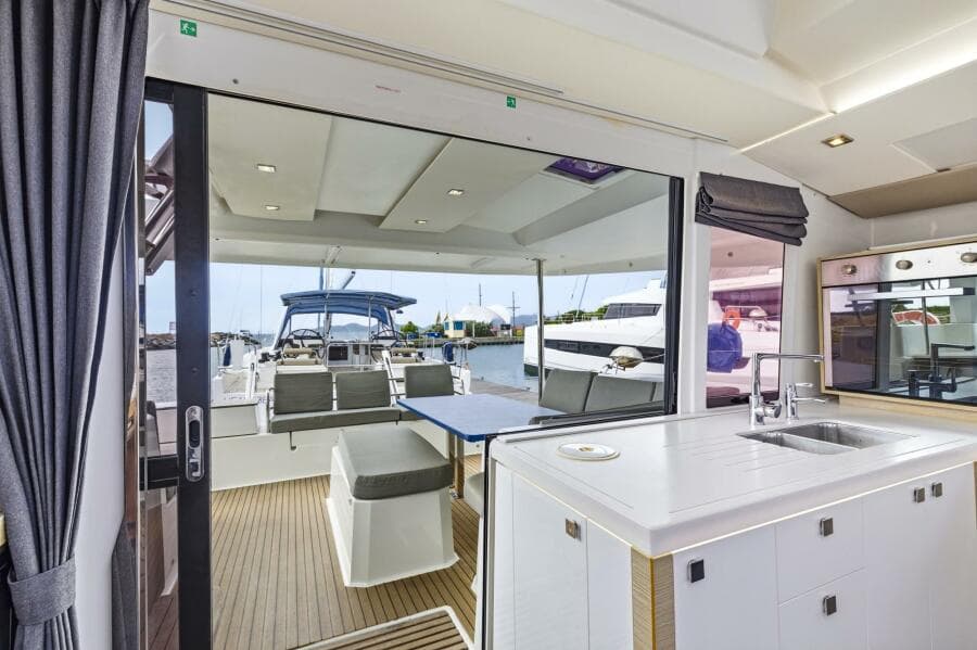 2020 Fountaine Pajot Astrea 42